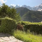 Les Alpins - Centre De - Renove Avec Jardin Et Vue Imprenable Sur Le Montblanc Chamonix